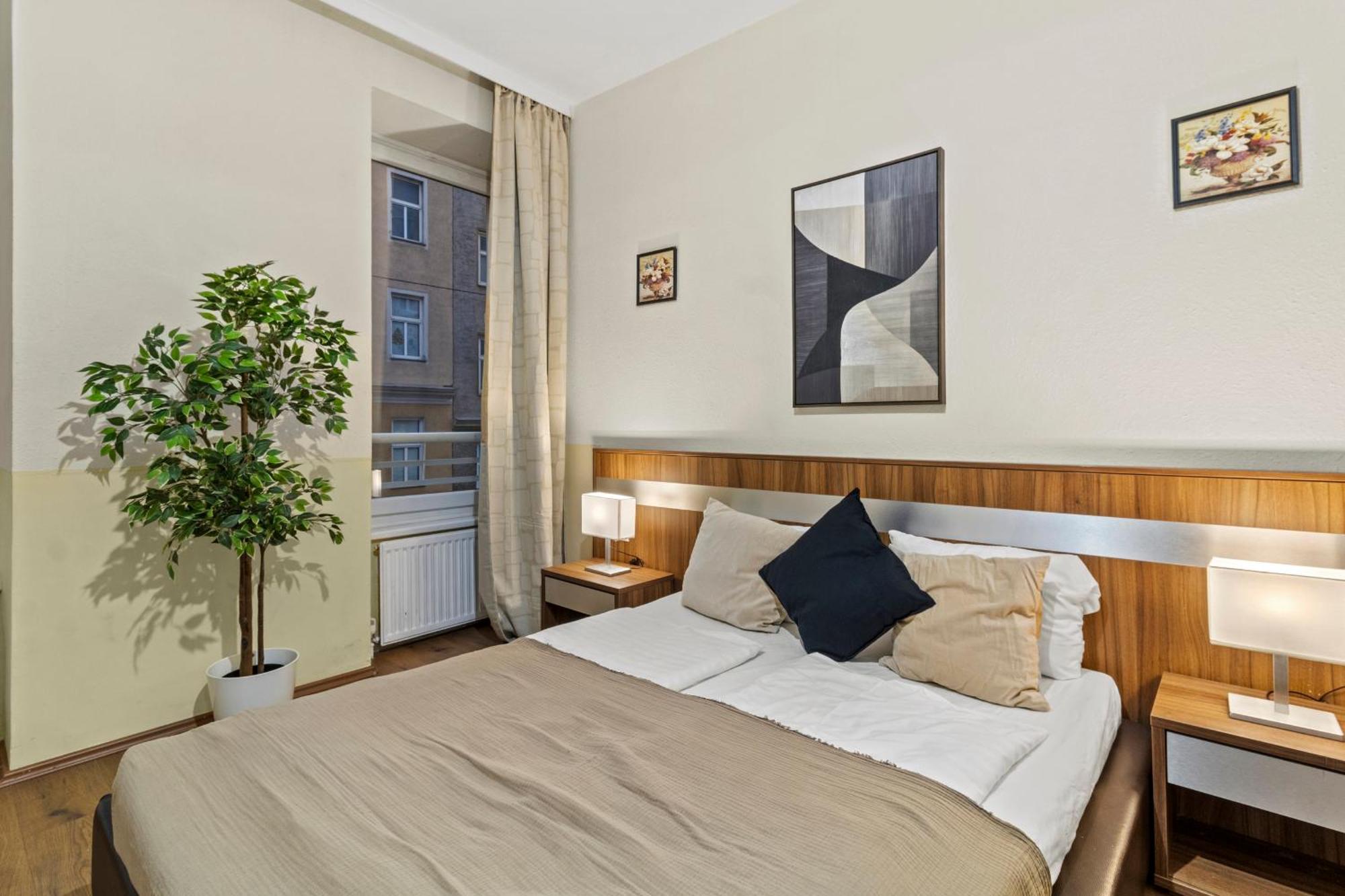 Paid Parking I Calm Location I 10 Minutes To S-bahn * Wien